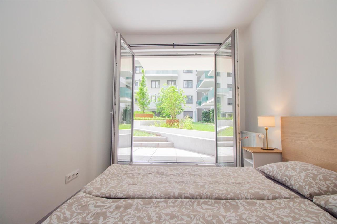 Corvin Modern Two Bedroom Apartment Free Parking 布达佩斯 外观 照片
