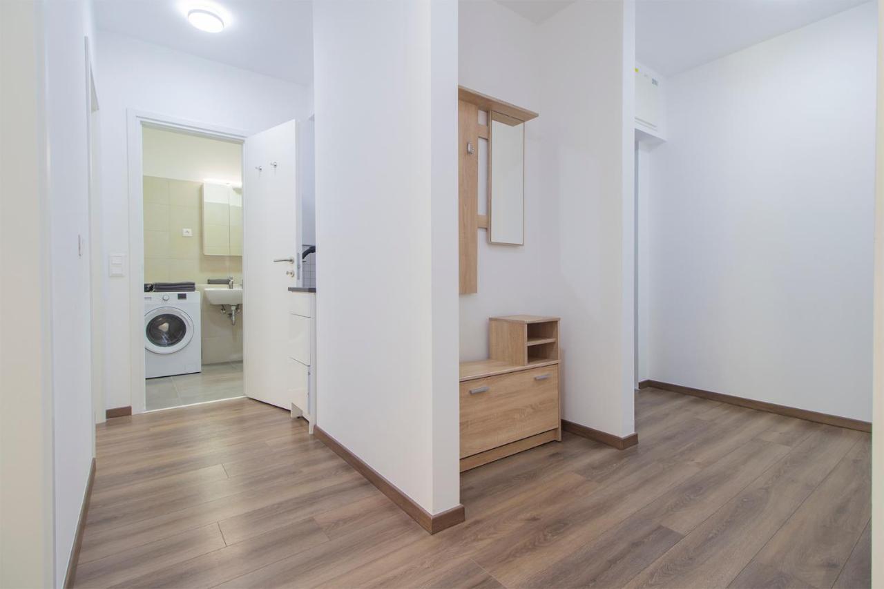 Corvin Modern Two Bedroom Apartment Free Parking 布达佩斯 外观 照片